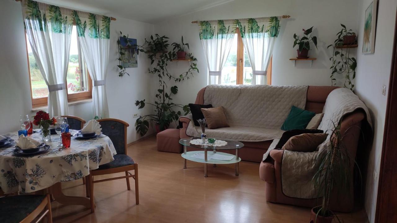 Kuca Za Odmor Tri Sunca Villa Pula Exterior photo