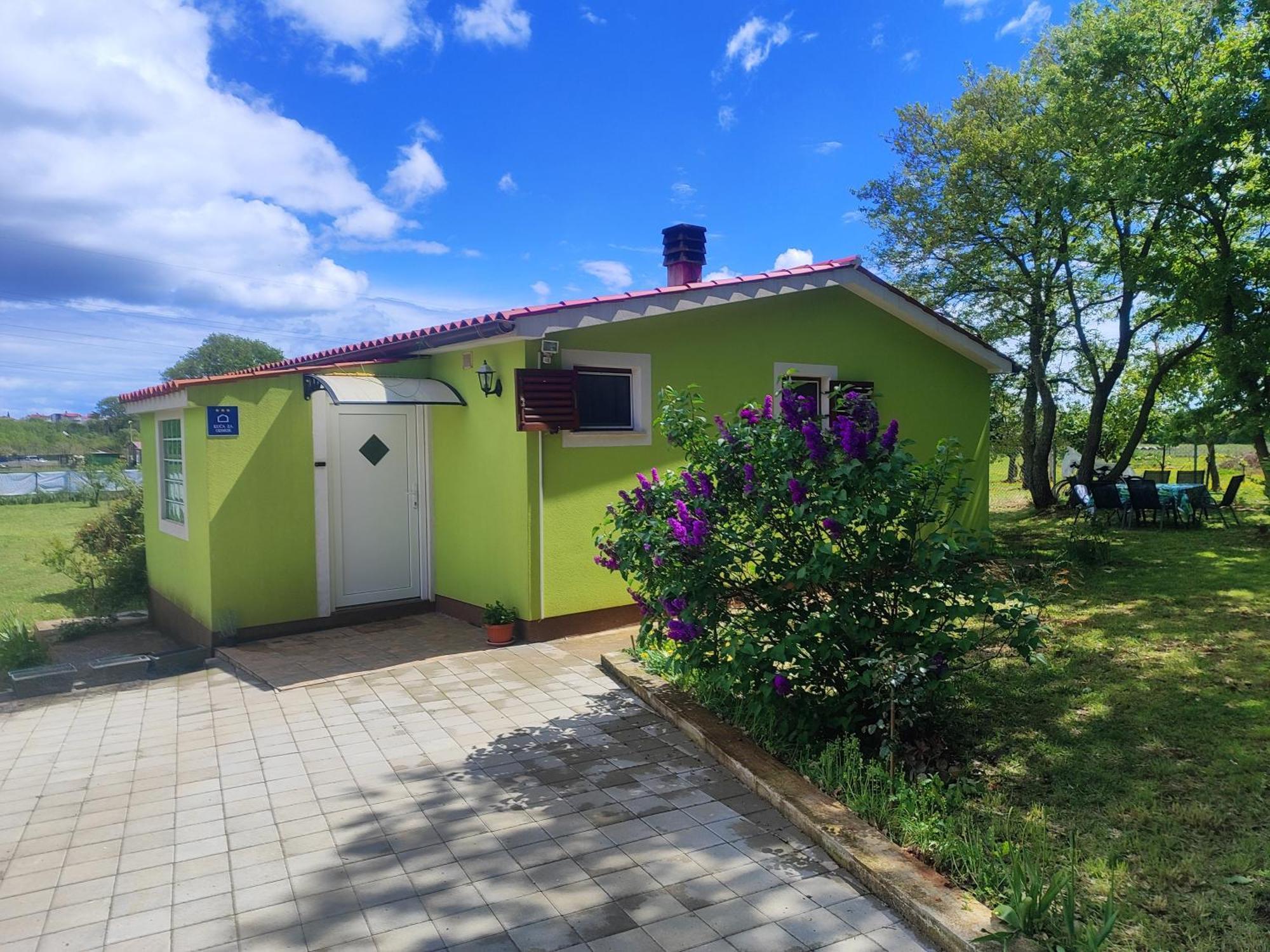 Kuca Za Odmor Tri Sunca Villa Pula Exterior photo